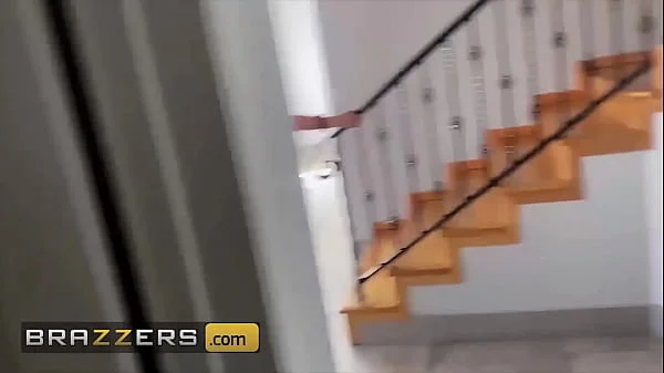 (Aubree Valentine) Prefers To Ride Her Roommates (Xander Corvus) Cock Than Hump Her Pillow - Brazzers