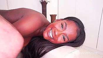 2 Rolas Destruiram A Pequena Jenna