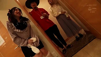 x2x758672964D98132956