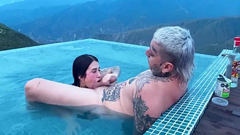 Tinder Date Ends In Outdoor Sex With Chicamocha Cannon In The Background