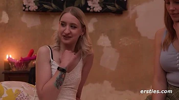 4 Hot Women Enjoy Sexy Lesbian Love - Sexy Love