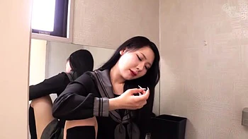 x1x4DCFB79337E8B6FDC4