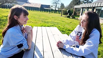 Jess in an incredible FFH threesome! - Jacquie et Michel TV