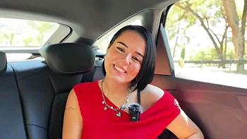 Lucille, 30, is turning 30 with J&M! - Jacquie et Michel TV