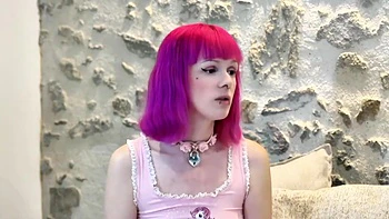 Naomie, 25, is hot-blooded! - Jacquie et Michel TV