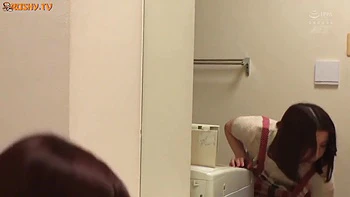 Im Secretly Fucking Her Stepmother [decensored] - Tsubaki Kato