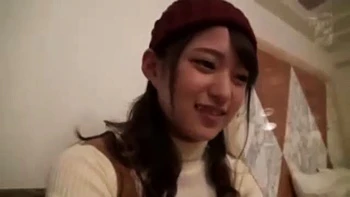 06236,A woman who screams in agony