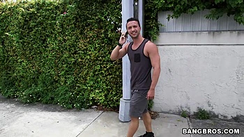 On the bus with a new hottie