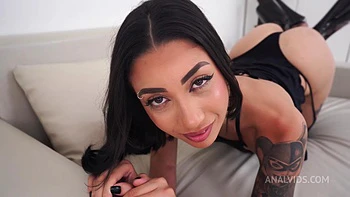 Eva Perez Fucked By 3 Big Dicks, Drinks P1e, Rims And Very Sloppy