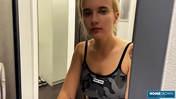 A Lucky Unexpected Guest! - Lolipop, Mark Pirson