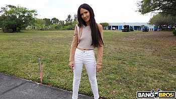 Spreading Pussy For Cash