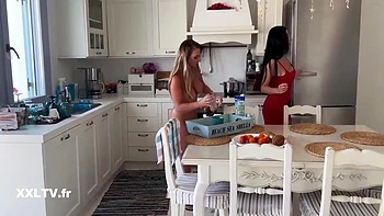 Xxl Featuring And Tiffany Leiddis Orgy Porn