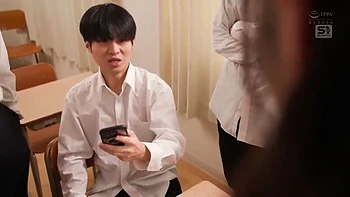 EGEDCCAEJONVCOLRQN52SONE748