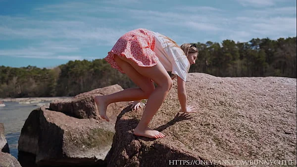 Extremely Risky Pussy Licking On The Public Beach! 4K