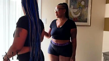 Slut Needs A Helping Hand W/ Her 1st Attempt At Fisting