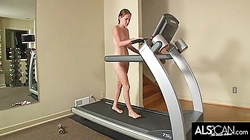 Sadie Grey Works Her Bare Pussy To Climax By Hand