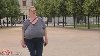 saggy tits no bra in public