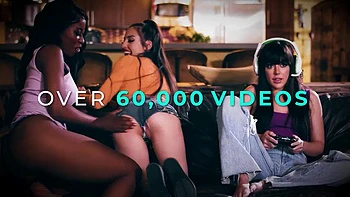 GIRLSWAY - Petite Vanna Bardot Gets Oiled Up By Resort Masseuse Jasmine Sherni - SPANISH SUBTITLES: Porn