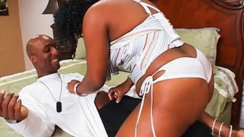 Bubble butt ebony fucked in her holes deep