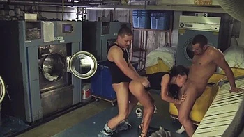 Melanie Memphis Laundry Threesome: Blowjob, Doggy  Cowgirl Porn