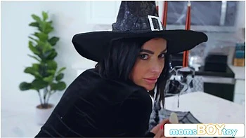 Cum For Me, Good Boy - Slutty Witch Venus Valencia Gets Pussy Ravaged By Boytoy