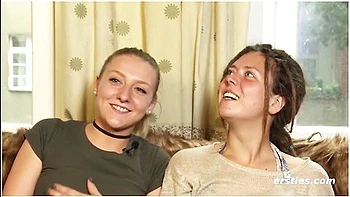 Das Erste Mal Lesbisch Mit Sofie Und Tamara