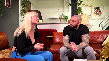 Nathalie, 26 years old, enjoys it when anal sex happens... - Jacquie et Michel TV