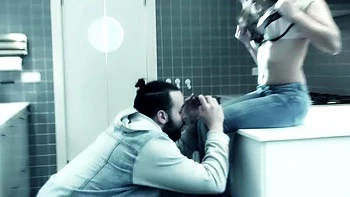 Down to the limit: Blowjob, Cowgirl  Licking Porn