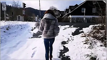 Kim Rose // Teenie Pisswalk