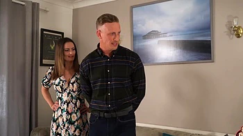 A hot milf Valentina Cruz seduced her guy without a bra