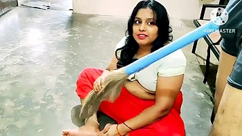 Desi Maid Fucked Hard by Horny Owner Home Alone - Big Ass Indian Aunty Doggy Style & Cumshot