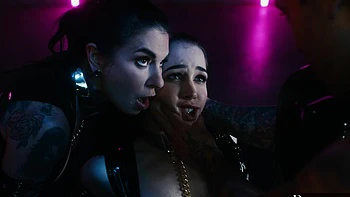 Small Hands and Joanna Angel in a kinky latex threesome