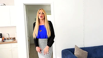 The guy made a mess on the face of busty beauty Skyla Novea.