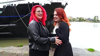 Lena, 25, wanted a little more... - Jacquie et Michel TV