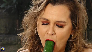 Busty Mature Neelala Invites You For Some Afternoon Delight