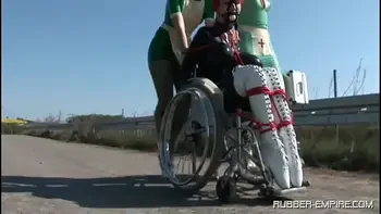 Die Gummipuppen Klinik - Extended Trailer