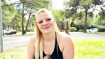 Anissa, 22, fucked by two guys at her request! - Jacquie et Michel TV