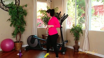 Alicia Silver works out her body AND pussy