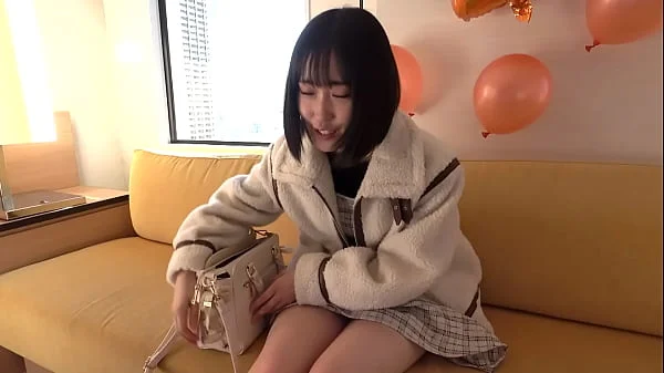 現役清楚アイドルがハメ撮りSEX。オタクからチェキを貢いでもらうことを交換条件にしているものの、自分から腰を振る姿はただヤりたくて仕方がない淫乱痴女。美肌で貧乳のただひたすらに顔面がかわいい地下アイドル。https://www.xvideos.red/video66437833/ sex