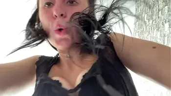 STEPMOM IN THE MORNING STARTED TOUCHING HIMSELF AND ARE EXCITED