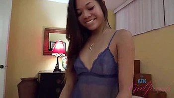 Vacations With Exotic Babe - Asian Teen 18+ Vina Skyy