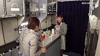 818 A Cabin Attendant With A Beautiful Ass Who Will Make A Seated Man Weak With Her S Shaped Ass Shaking Cowgirl Position Without Moving At All Decensored