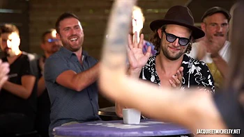 Mizaki can't contain himself... - Jacquie et Michel TV