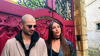 Cataleya, 28, seizes the opportunity to go further! - Jacquie et Michel TV