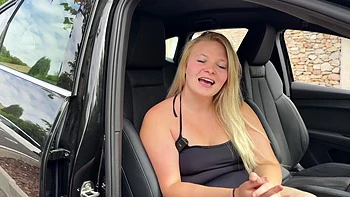 Stella, 29, shares a man with two other naughty girls! - Jacquie et Michel TV