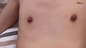 Records Of The First Sex With A Beautiful Girl With A Slippery Marco