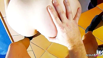 Horny Stepdaughter Seduce Stepdad Du Fuck Her Ass Pumping First Time