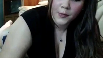 Chubby Chick Teasing Her Body: Amateur, Fansly  Solo Porn