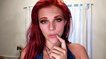 Redhead hottie Devyn Lux fingered her cunt in sexy lingerie