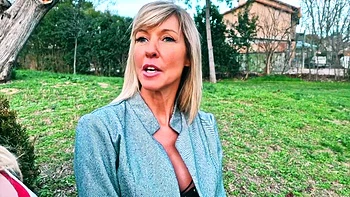 Rose and Josh find a complicity thanks to their host - Jacquie et Michel TV